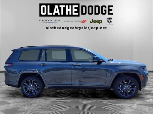 New 2026 Jeep Grand Cherokee L Limited AWD/4WD image 29
