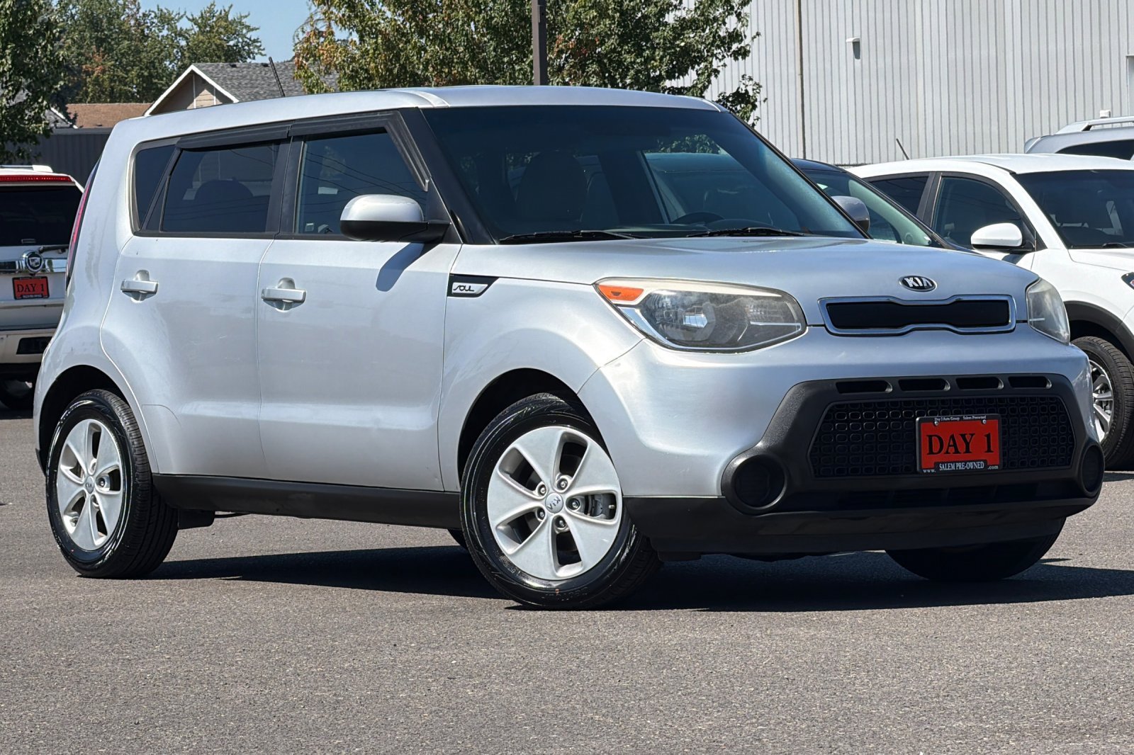 Used 2015 Kia Soul FWD image 2