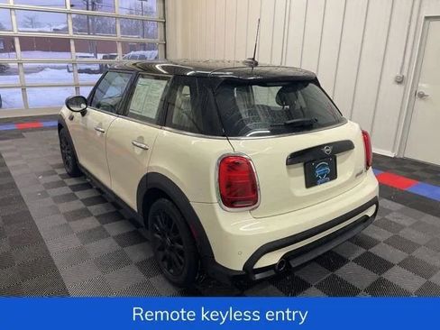 Used 2022 MINI Cooper 4-Door Hardtop image 6