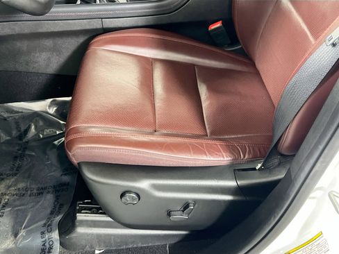 Used 2023 Dodge Durango GT image 19