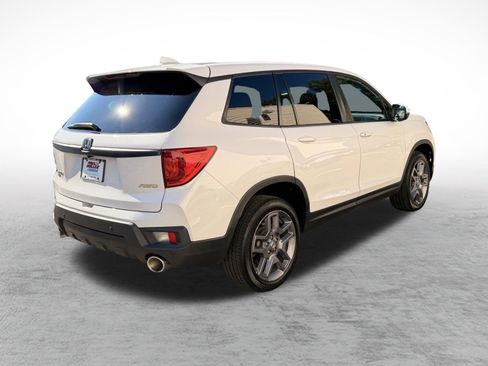 Used 2023 Honda Passport EX-L image 6