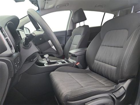 Used 2021 Kia Sportage LX image 10