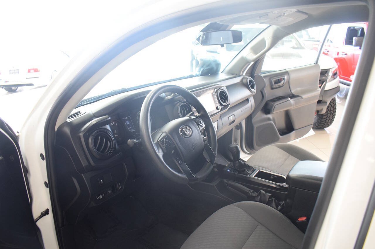 Used 2021 Toyota Tacoma SR AWD/4WD image 21