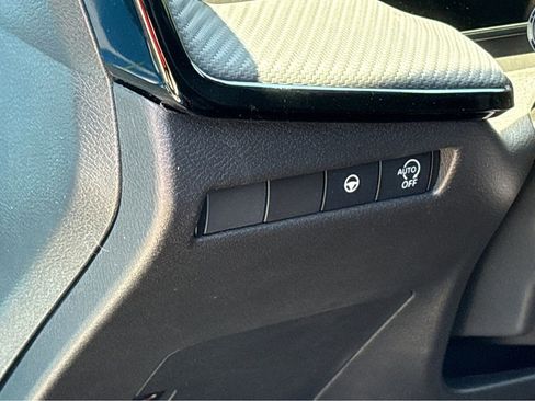 New 2026 Nissan Kicks SR FWD image 14