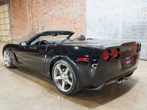 Used 2008 Chevrolet Corvette Convertible w/ Preferred Equipment Group RWD image 35