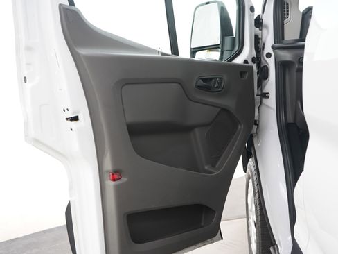 Used 2024 Ford Transit 350 XLT image 19