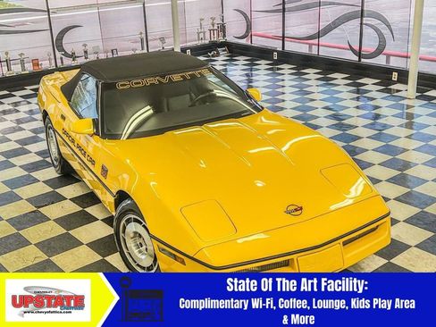 Used 1986 Chevrolet Corvette Convertible image 3