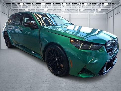 New 2026 BMW M5 Touring image 3
