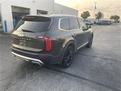 Used 2022 Kia Telluride SX AWD/4WD image 3