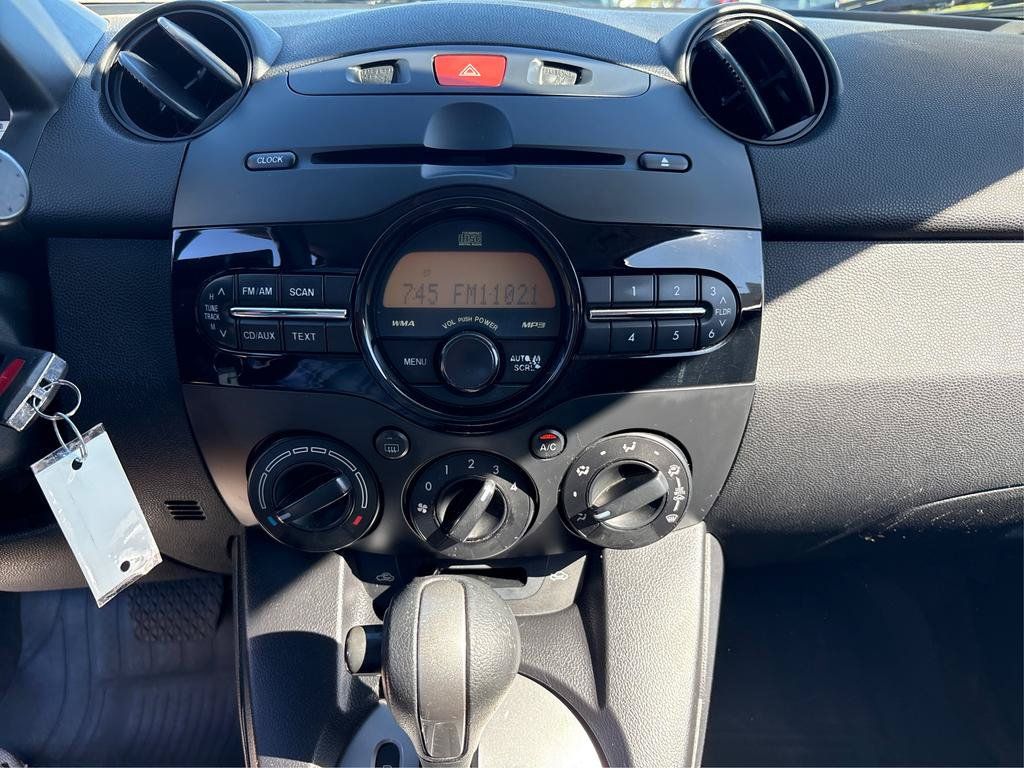Used 2012 MAZDA MAZDA2 Sport FWD image 13