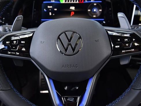 New 2026 Volkswagen Golf image 18