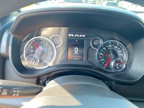 Certified 2025 RAM 1500 Big Horn AWD/4WD image 18