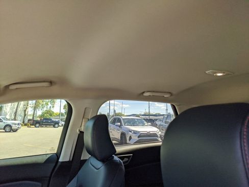 Used 2024 Ford Edge SEL w/ Sport Appearance Package image 19