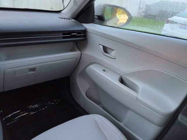 Used 2024 Hyundai Kona SEL FWD image 16