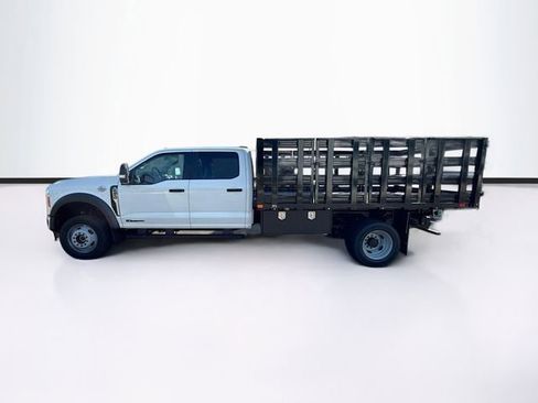New 2025 Ford F550 4x4 Crew Cab image 3
