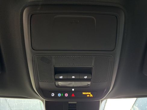 New 2026 Chevrolet Traverse Z71 w/ LPO, Floor Liner Package image 34