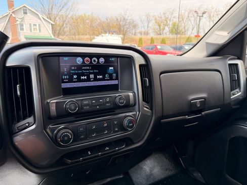 Used 2018 Chevrolet Silverado 1500 LT w/ Max Trailering Package image 27