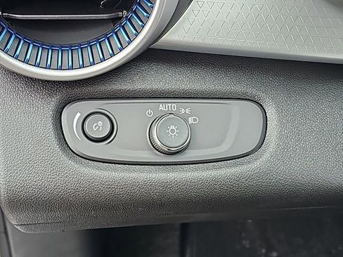 New 2026 Chevrolet Trax LS w/ LS Convenience Package image 17