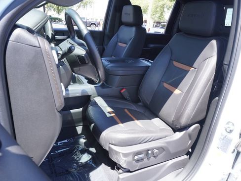 Certified 2022 GMC Sierra 2500 AT4 w/ AT4 Premium Plus Package AWD/4WD image 16