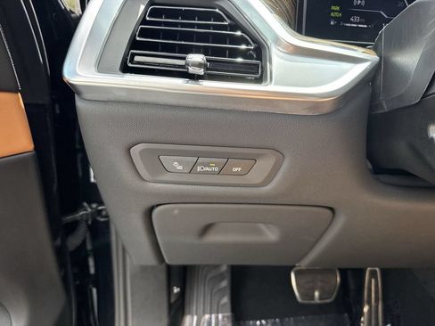 Used 2026 BMW X5 xDrive40i AWD/4WD image 57