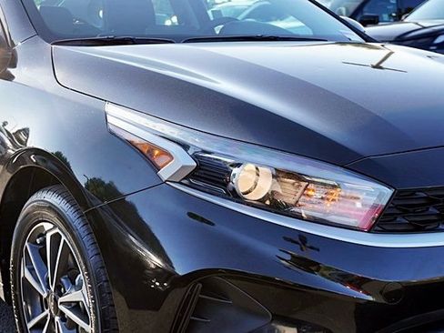 Used 2023 Kia Forte LXS FWD image 11