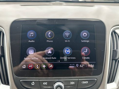 Used 2022 Chevrolet Malibu LT FWD image 16