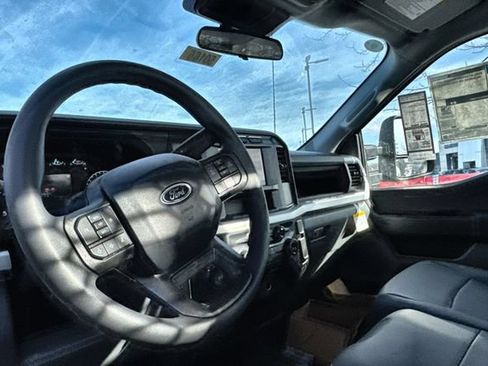 Used 2024 Ford F550 4x4 Regular Cab Super Duty image 15