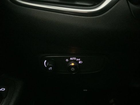 Used 2024 Chevrolet Equinox LT image 35