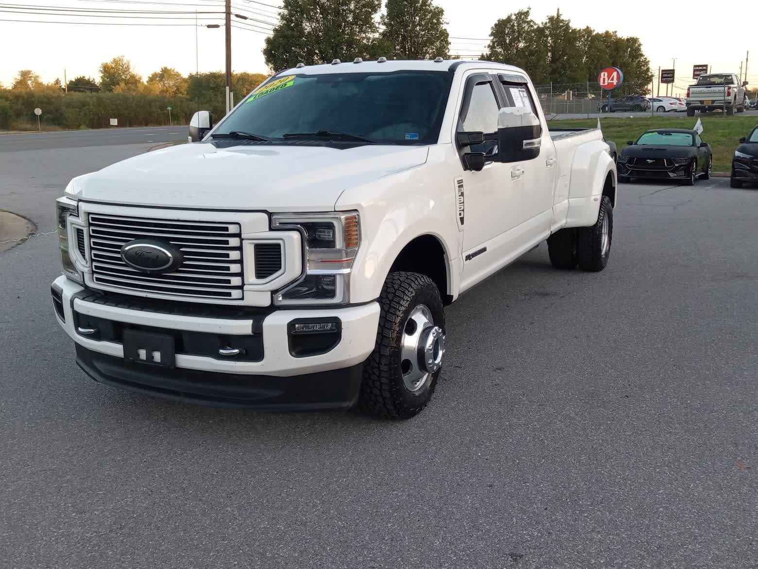 Used 2020 Ford F350 Platinum AWD/4WD image 3