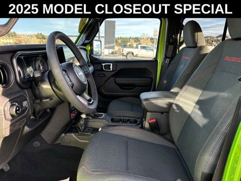 New 2025 Jeep Gladiator Rubicon w/ Convenience Group image 10