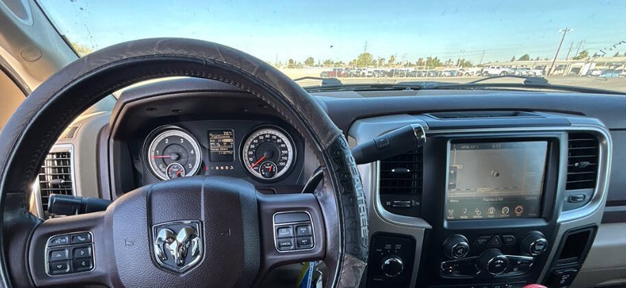 Used 2015 RAM 3500 Big Horn AWD/4WD image 7