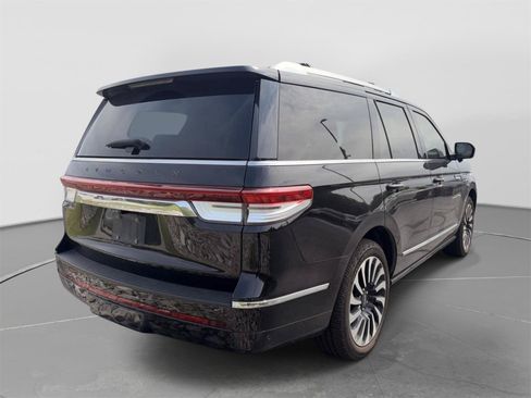 Used 2024 Lincoln Navigator Black Label AWD/4WD image 5
