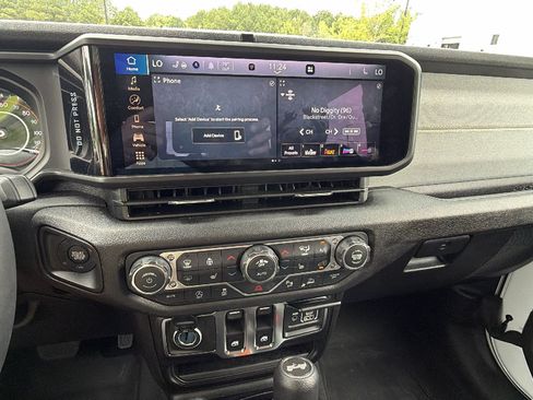 Used 2026 Jeep Wrangler Sport AWD/4WD image 29