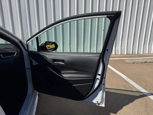 Used 2023 Toyota Corolla SE FWD image 24