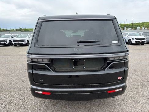 New 2026 Jeep Grand Wagoneer Limited AWD/4WD image 4