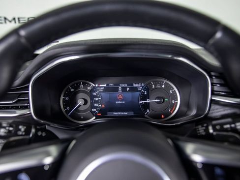 Used 2023 Jaguar F-PACE S AWD/4WD image 23