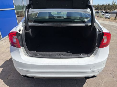 Used 2016 Volvo S60 T5 Premier w/ Convenience Package AWD/4WD image 9