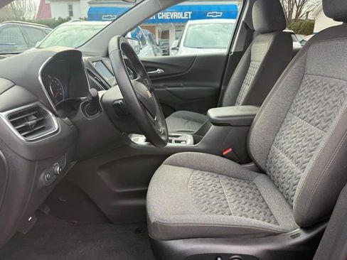 Used 2024 Chevrolet Equinox LT image 16