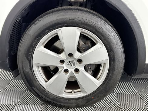 Used 2020 Porsche Cayenne image 36