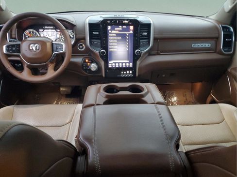 Used 2019 RAM 1500 Laramie image 9