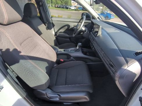 Used 2025 Honda HR-V Sport image 30