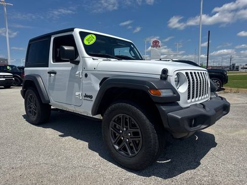 Used 2024 Jeep Wrangler Sport AWD/4WD image 8