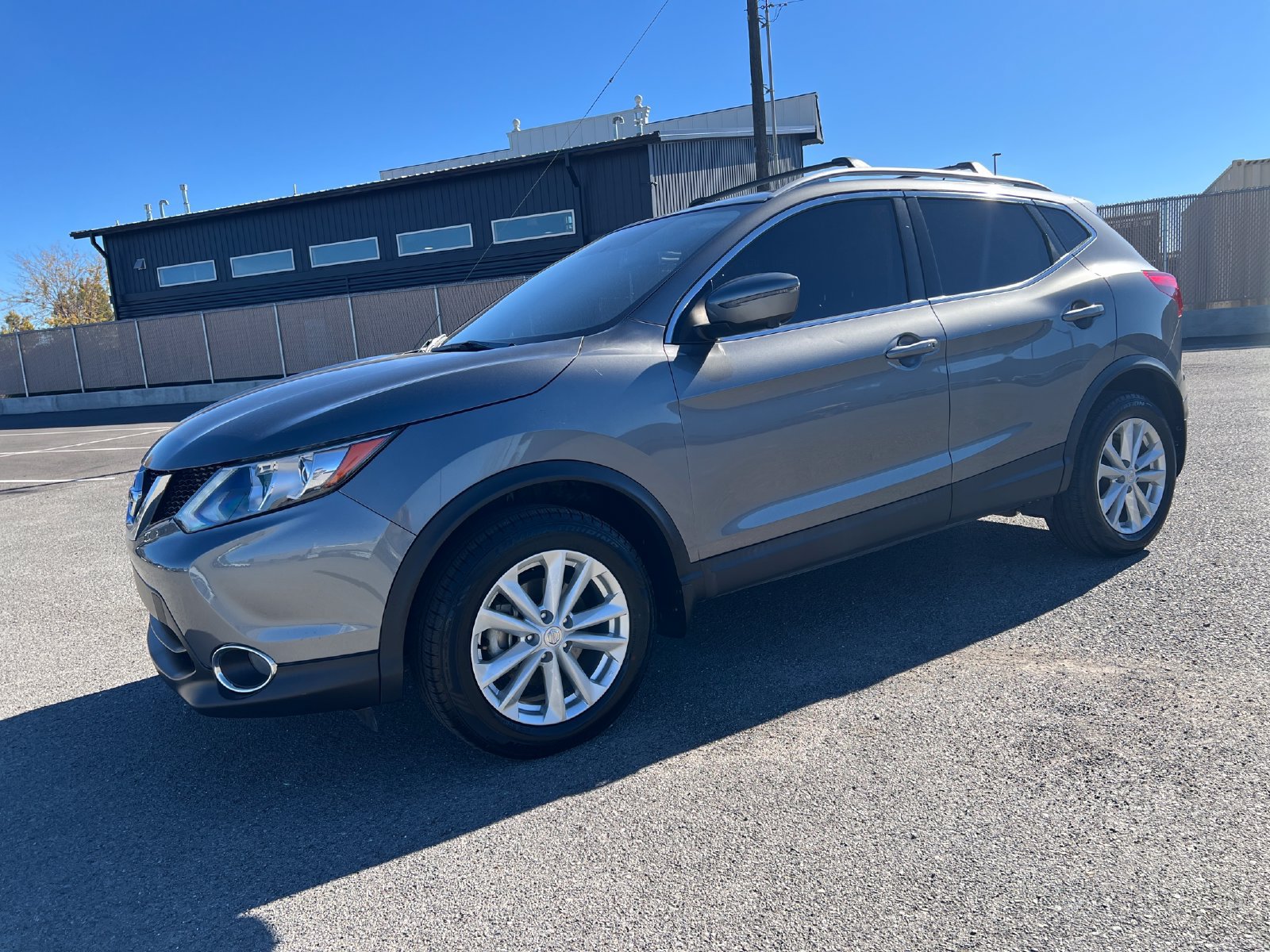 Used 2017 Nissan Rogue Sport SV w/ SV Premium Package AWD/4WD image 7
