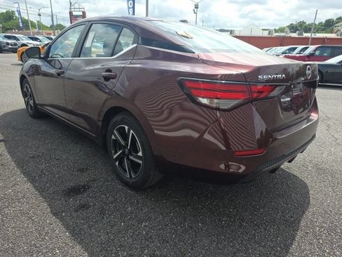 Used 2025 Nissan Sentra SV FWD image 6