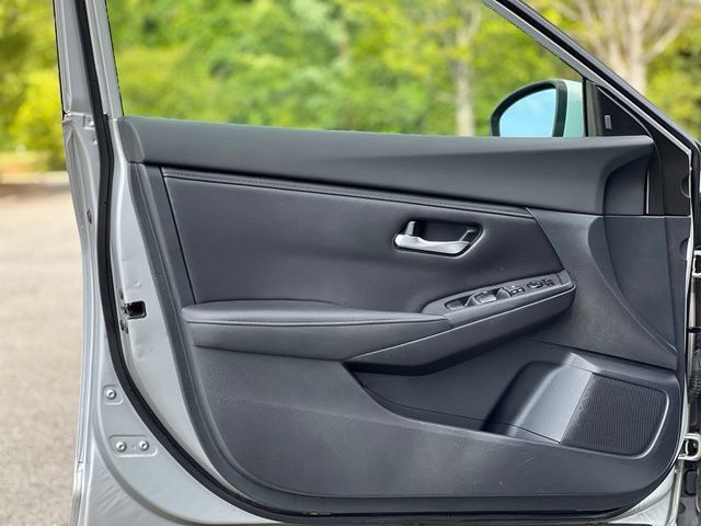 Used 2021 Nissan Sentra SV FWD image 10