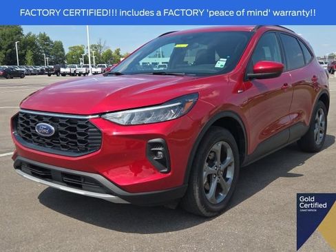 Used 2025 Ford Escape ST-Line Select AWD/4WD image 2
