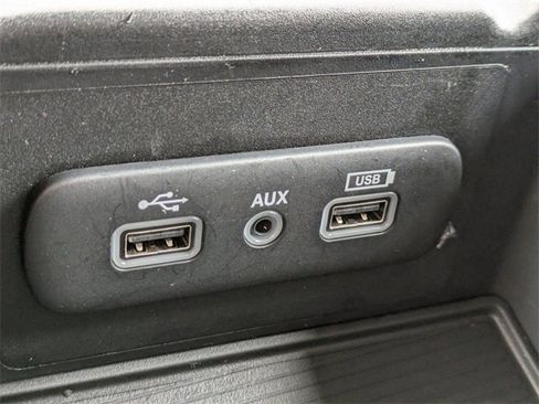 Used 2024 RAM 1500 Classic SLT image 24