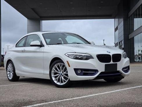 Used 2016 BMW 228i xDrive Coupe AWD/4WD image 2