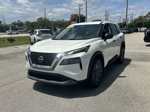 Used 2023 Nissan Rogue S FWD image 3