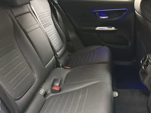 Used 2026 Mercedes-Benz GLC 300 4MATIC image 32